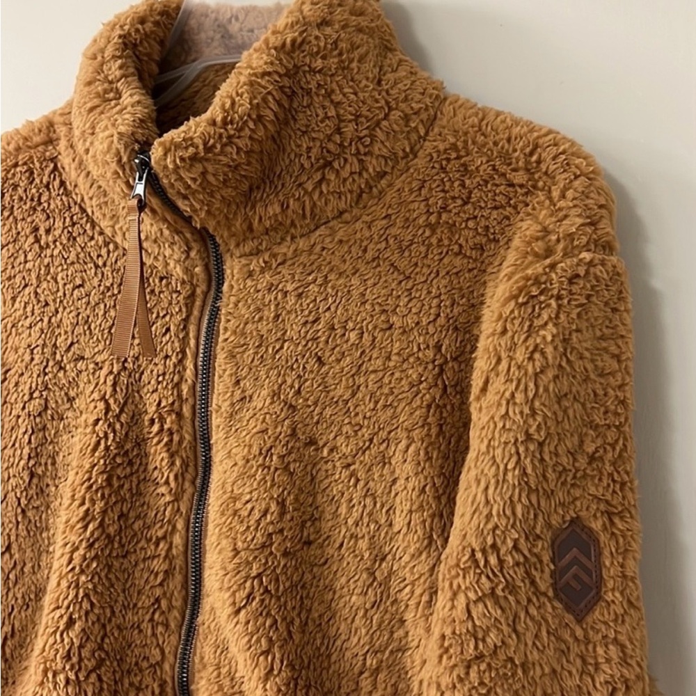 Camel brown fleece jacket with zipper